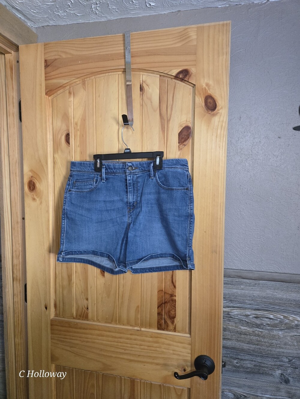 Levi's Womens Blue Denim Shorts Stretch 5-Pocket Size 12